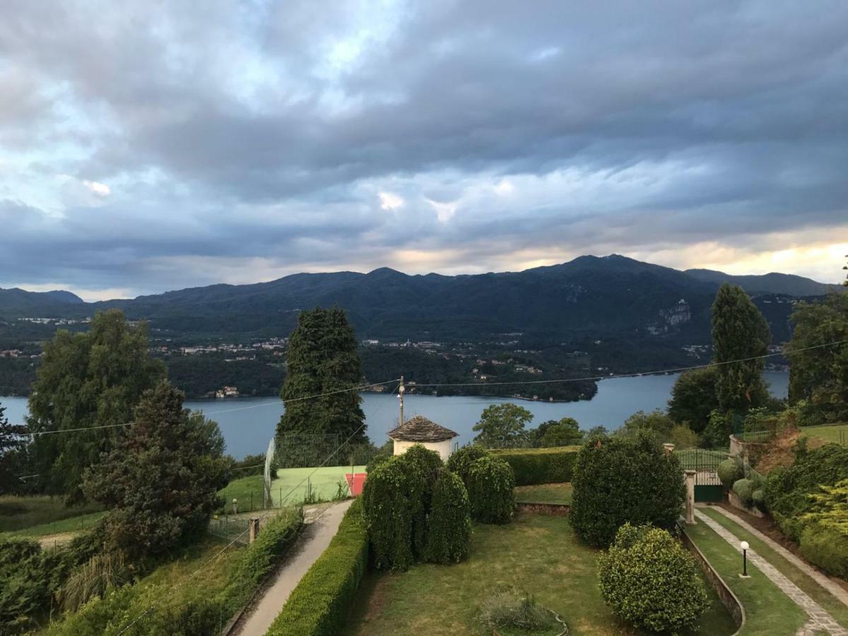 Villa Le Vignole Ameno Екстериор снимка
