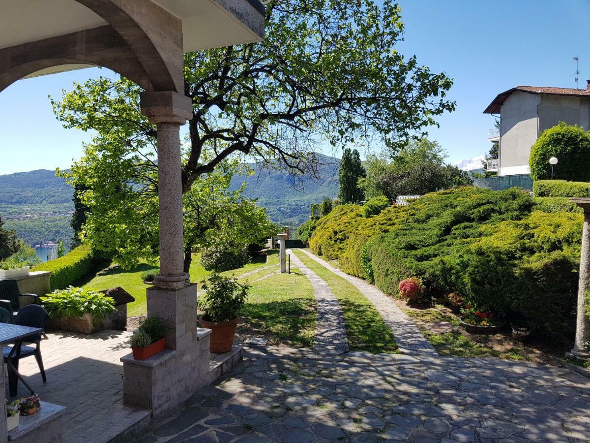 Villa Le Vignole Ameno Екстериор снимка